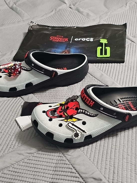 Crocs STRANGER THINGS Hellfire Classic Clog 211507-90H White Unisex M-9 W-11 NEW main image 12